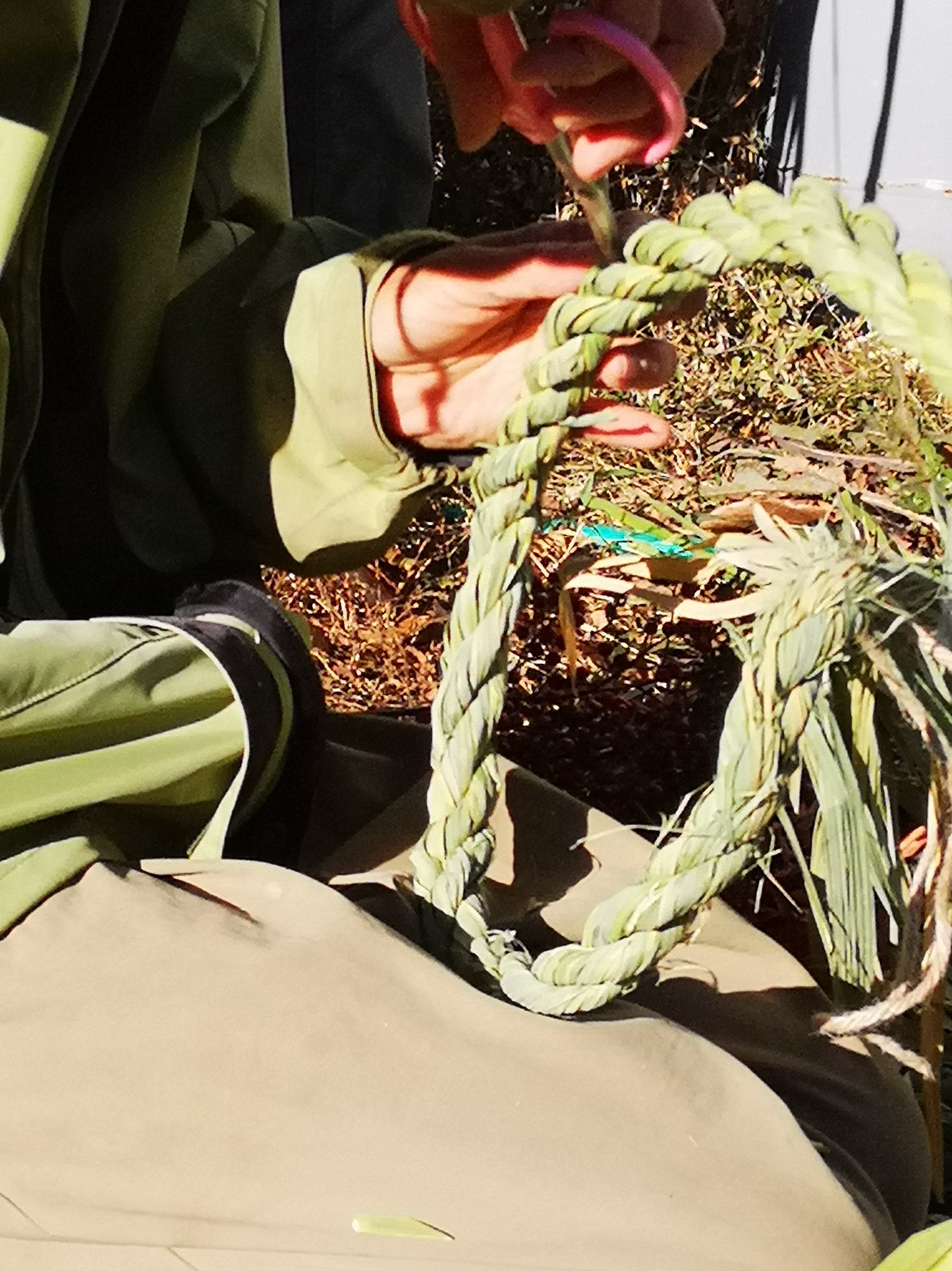 真菰と古代米の注連縄しめなわしめかざりお正月飾り新年